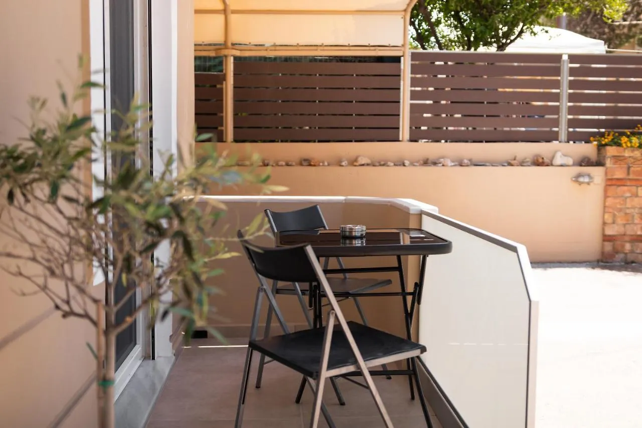 Apartment Plakoures Home Kounoupidhianá